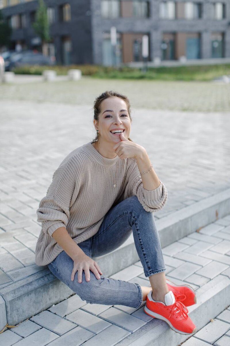 Вот такой красивый у нас маркетолог :) Оля, добро пожаловать в Смарты!