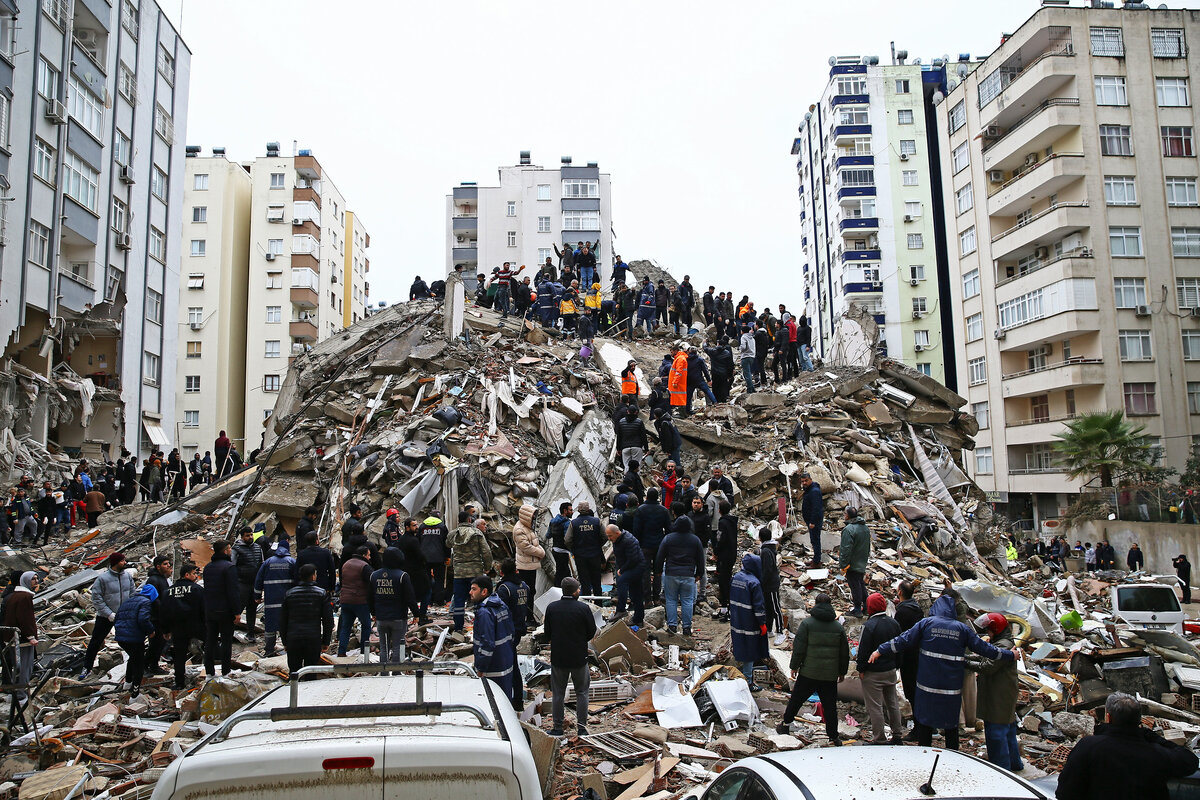    Последствия землетрясения в ТурцииGetty Images