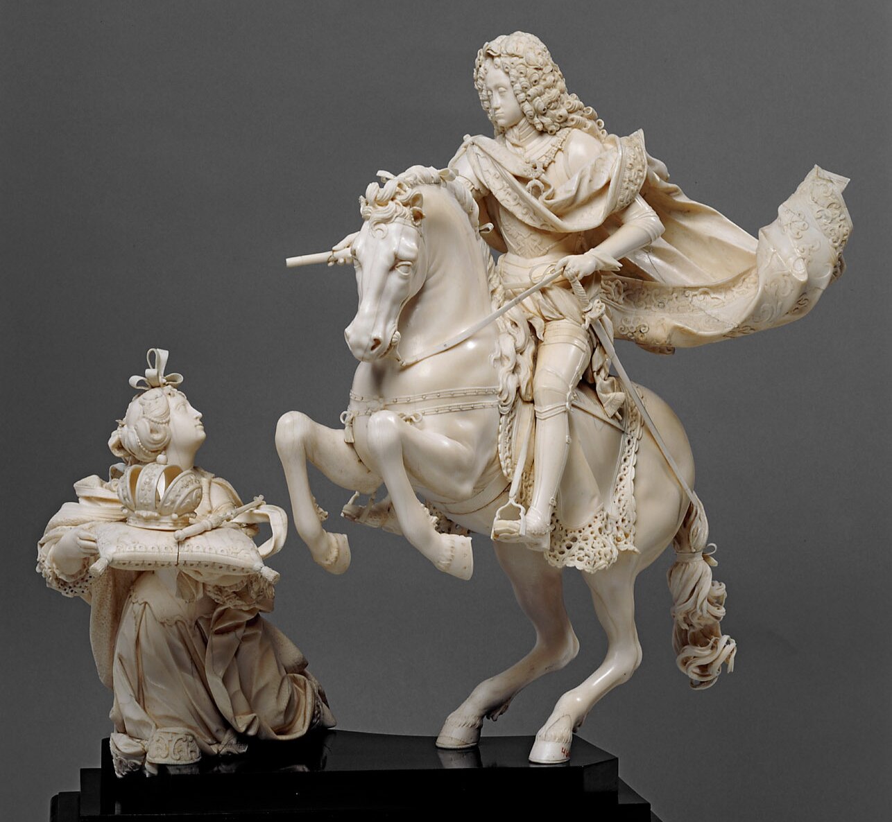 Художественная резьба по кости. Обсуждение на LiveInternet - Российский ...