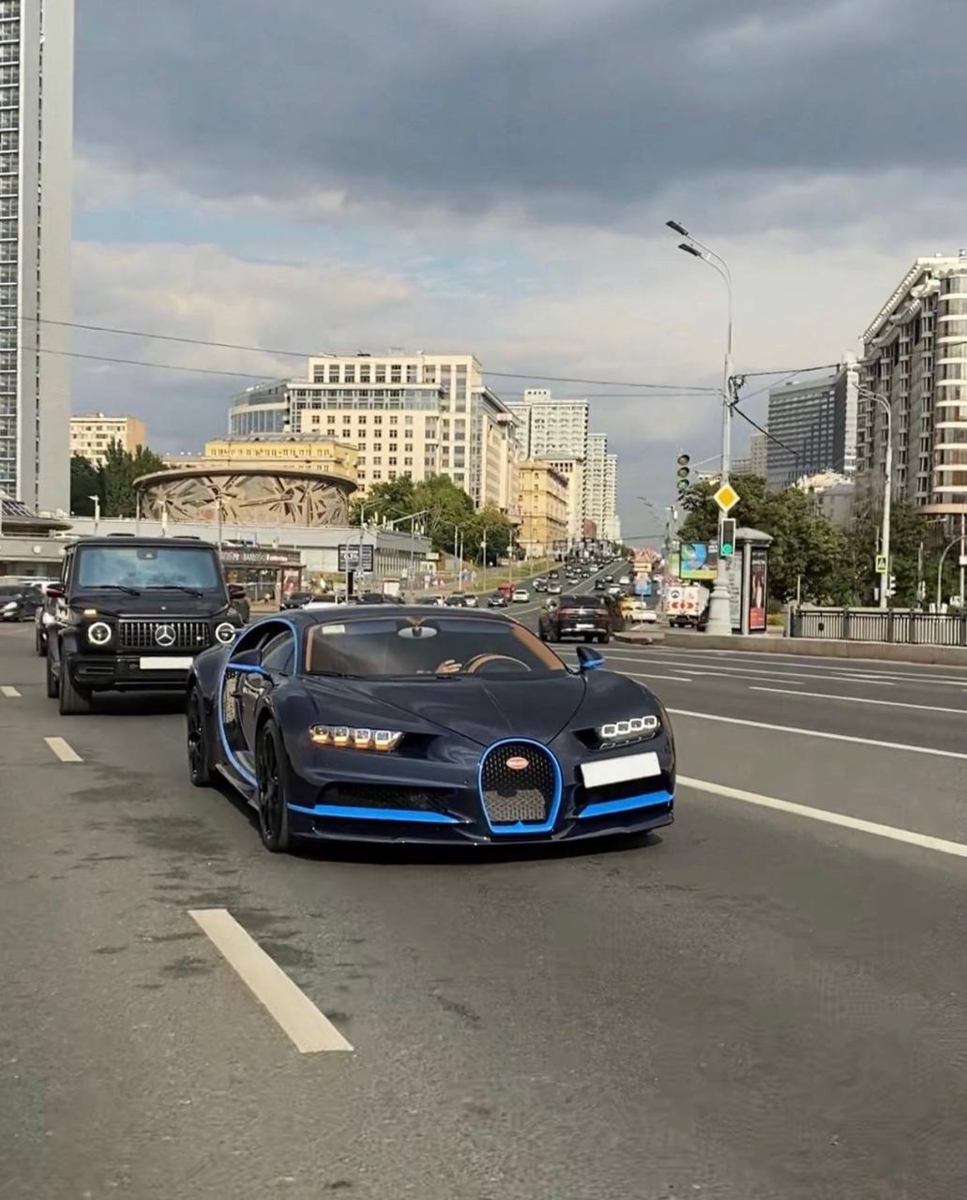 Первая и единственная Bugatti Chiron в России.Кто владелец и сколько такая  стоит? | Track Tool | Дзен