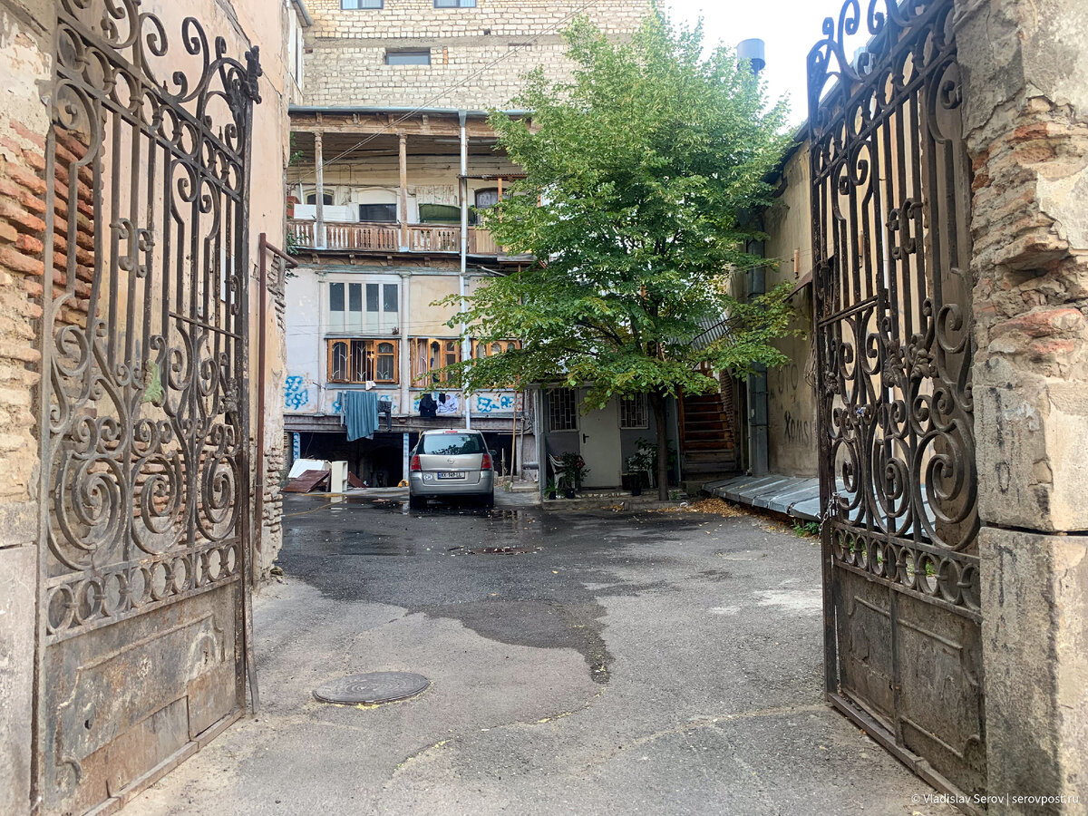 Жилой квартал в центре Тбилиси