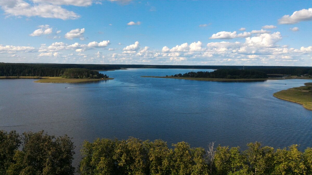 Источник: https://dynamic-media-cdn.tripadvisor.com/media/photo-o/1d/98/7a/19/caption.jpg?w=1400&h=-1&s=1