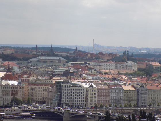 Вид на Прагу с Танцующим домом (фото из личного архива)