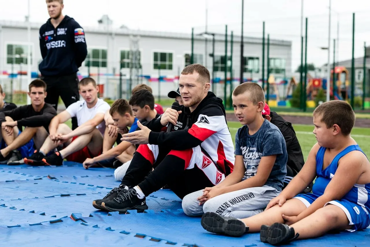 Домашняя тренировка от Петра Яна | Тренировки Дома | Дзен