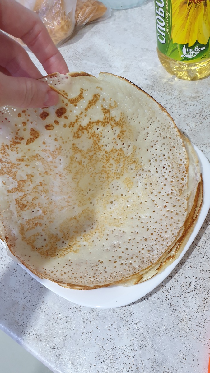 тонкие блины с дырочками