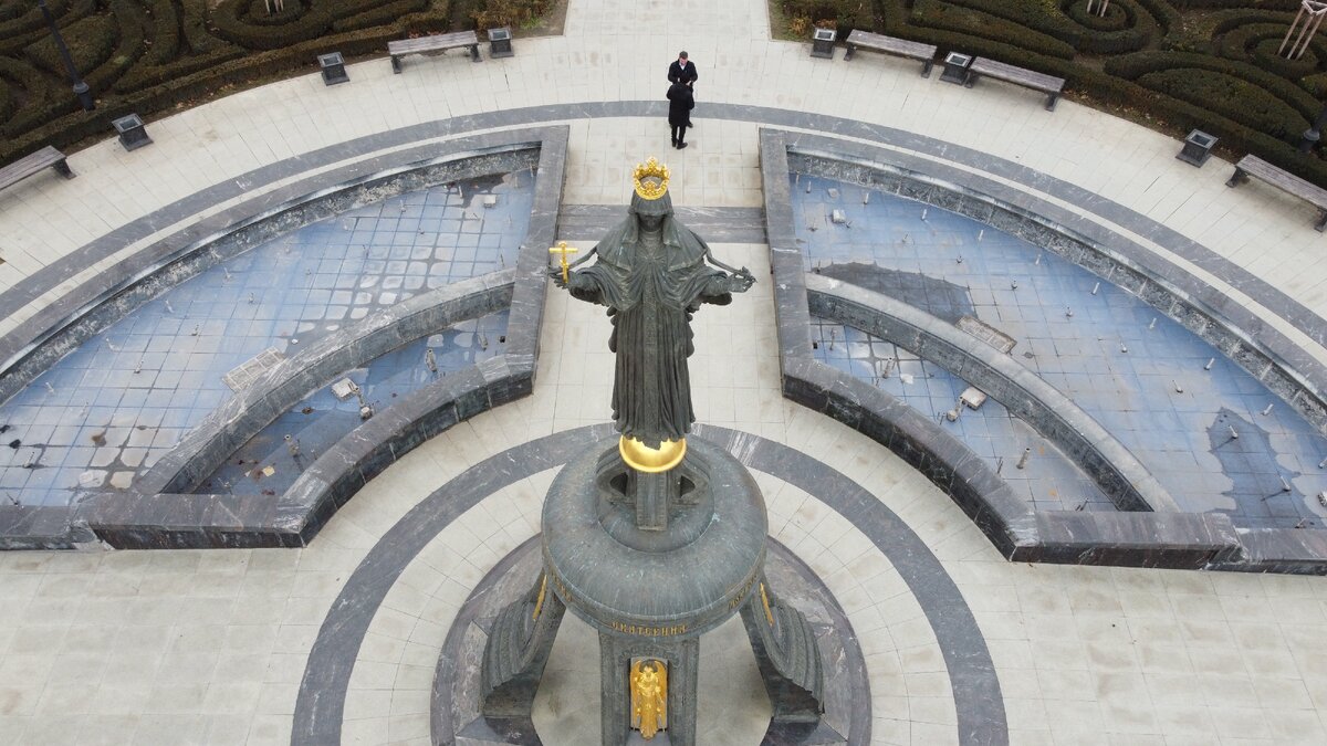 Памятник святой Екатерине на улице Красной в Краснодаре