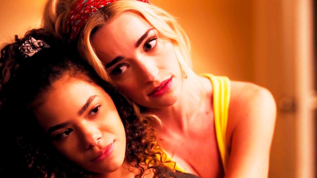 Кадр из фильма « Джинни и Джорджия»