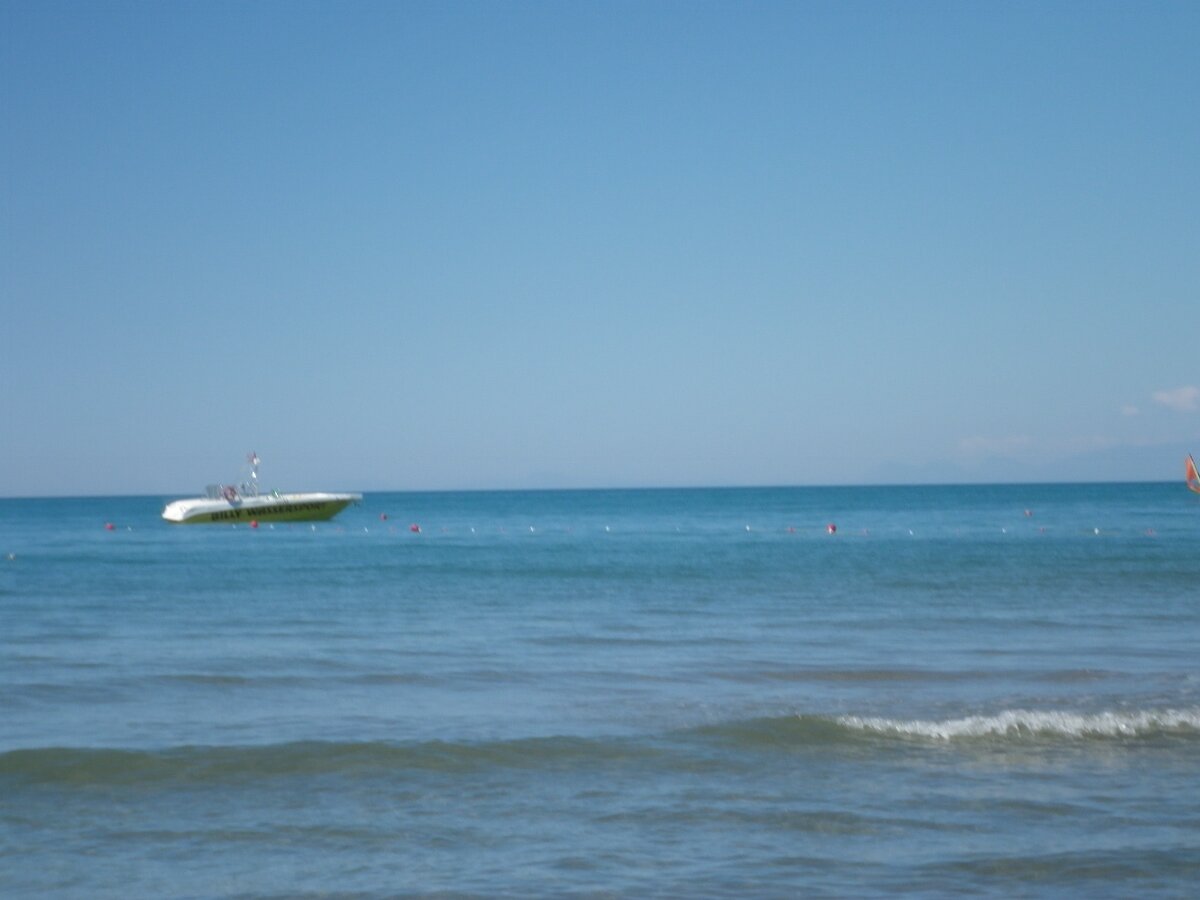 Апрельское море Турции ждет счастливчиков!