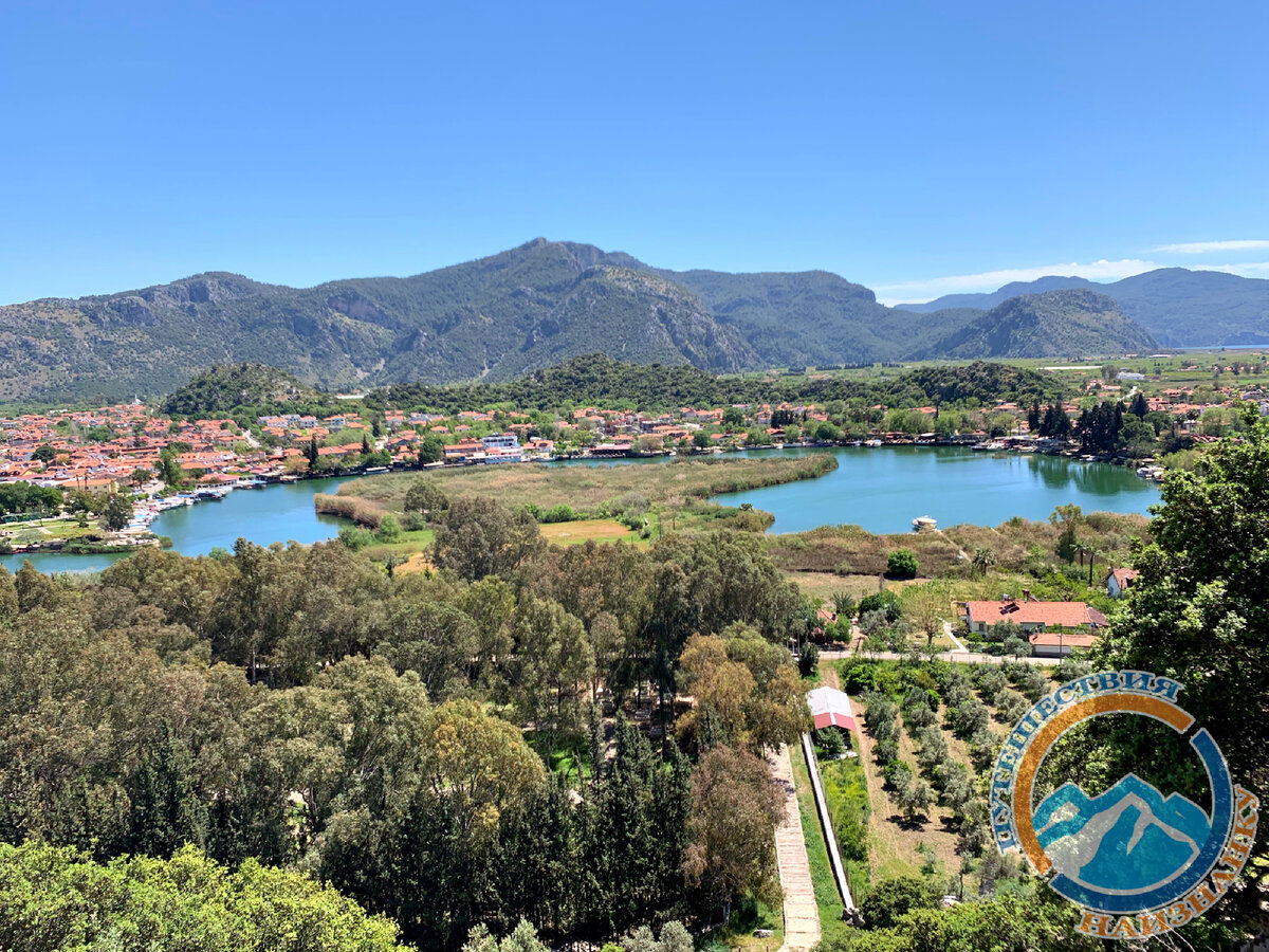 Вид на Дальян с горы, Ликийские гробницы, Турция (фото автора)