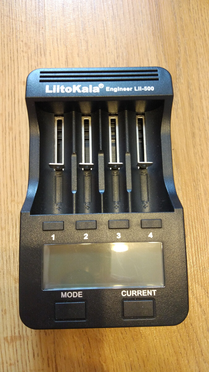 Зарядное устройство LiitoKala Engineer Lii-500