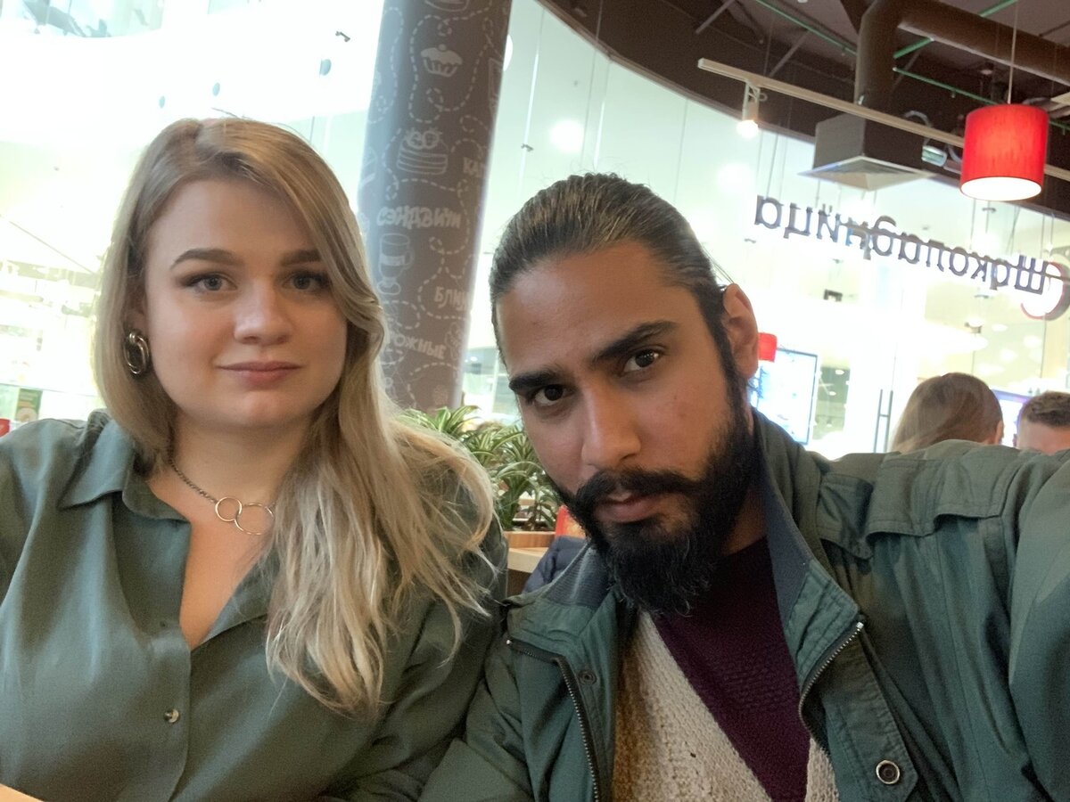 На этой фотографии я еще не представляю, что через 4 месяца скажу "да"... Из личного архива