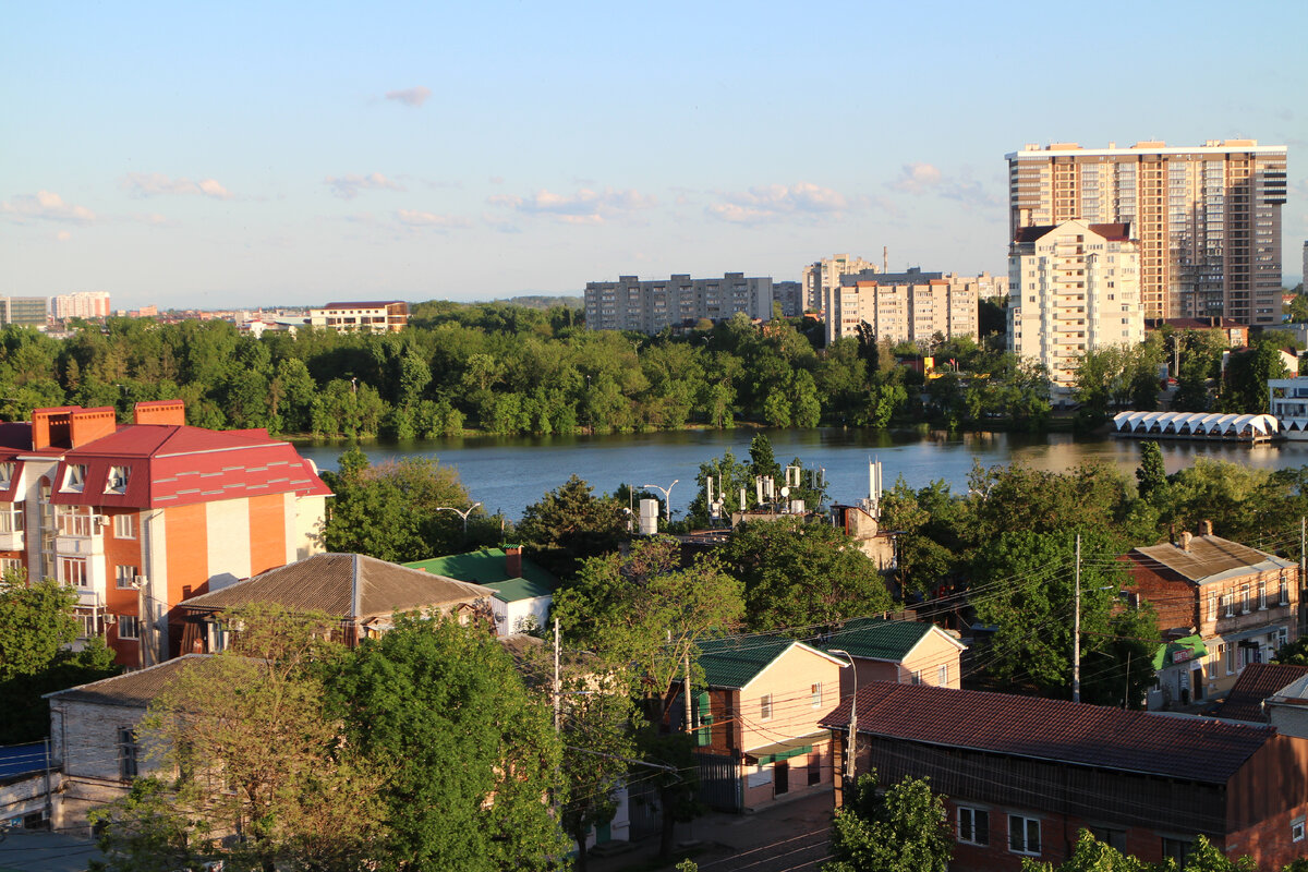 Вид на Покровские озёра с ул.Садовой, центральная часть Краснодара