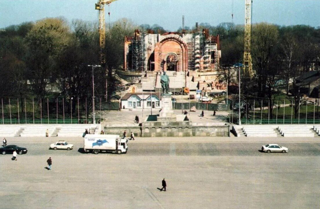 Площадь Победы в Калининграде — одно из красивейших мест города |  Калининград. Инсайт | Дзен