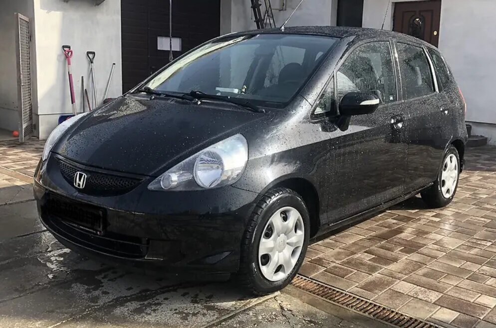 Хонда Джаз.