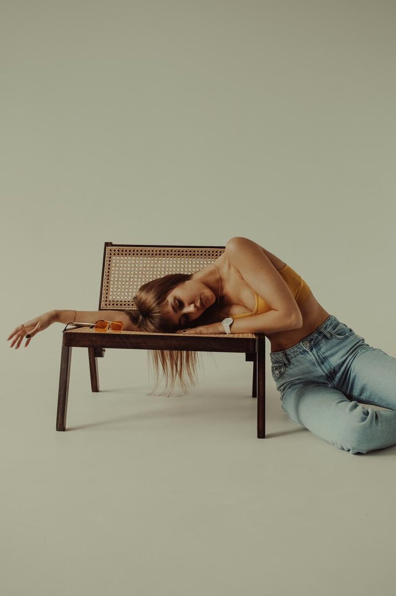 прокручивайте фото в галерее