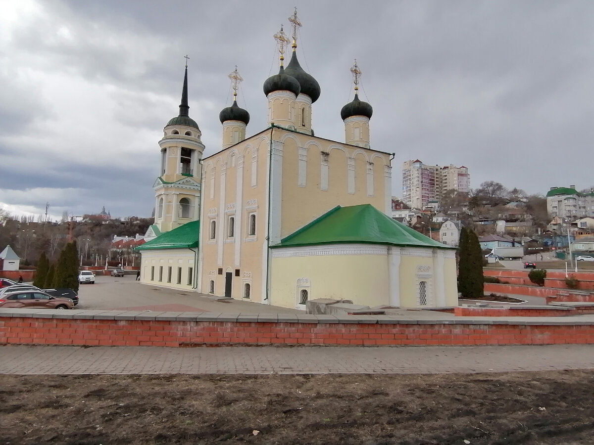 Личное фото. Успенская (Адмиралтейская) церковь - одно из 2-х сохранившихся каменных строений Петровской эпохи.  