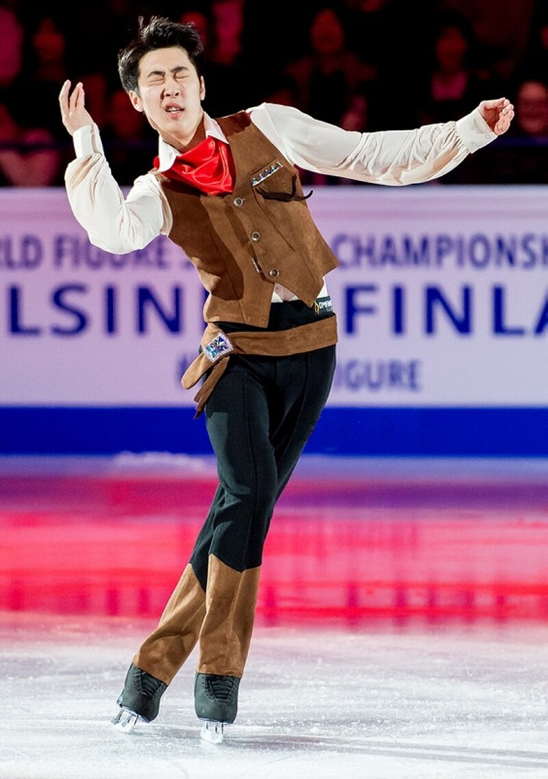 "Вот пуля пролетела и ага..."