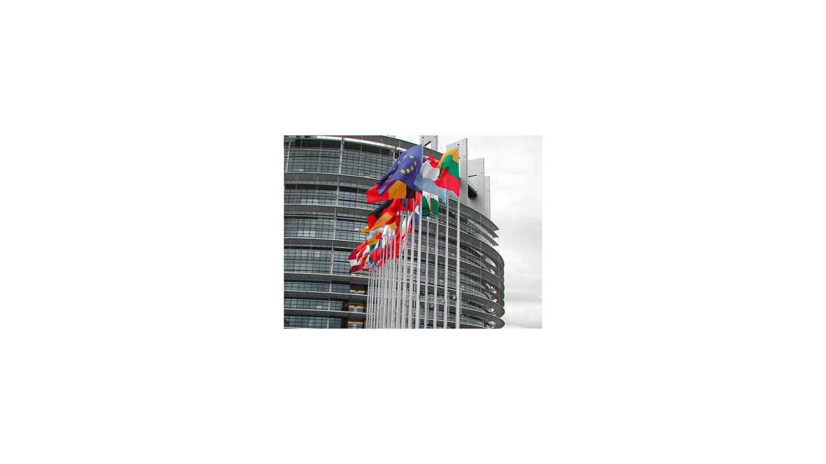    Европарламент