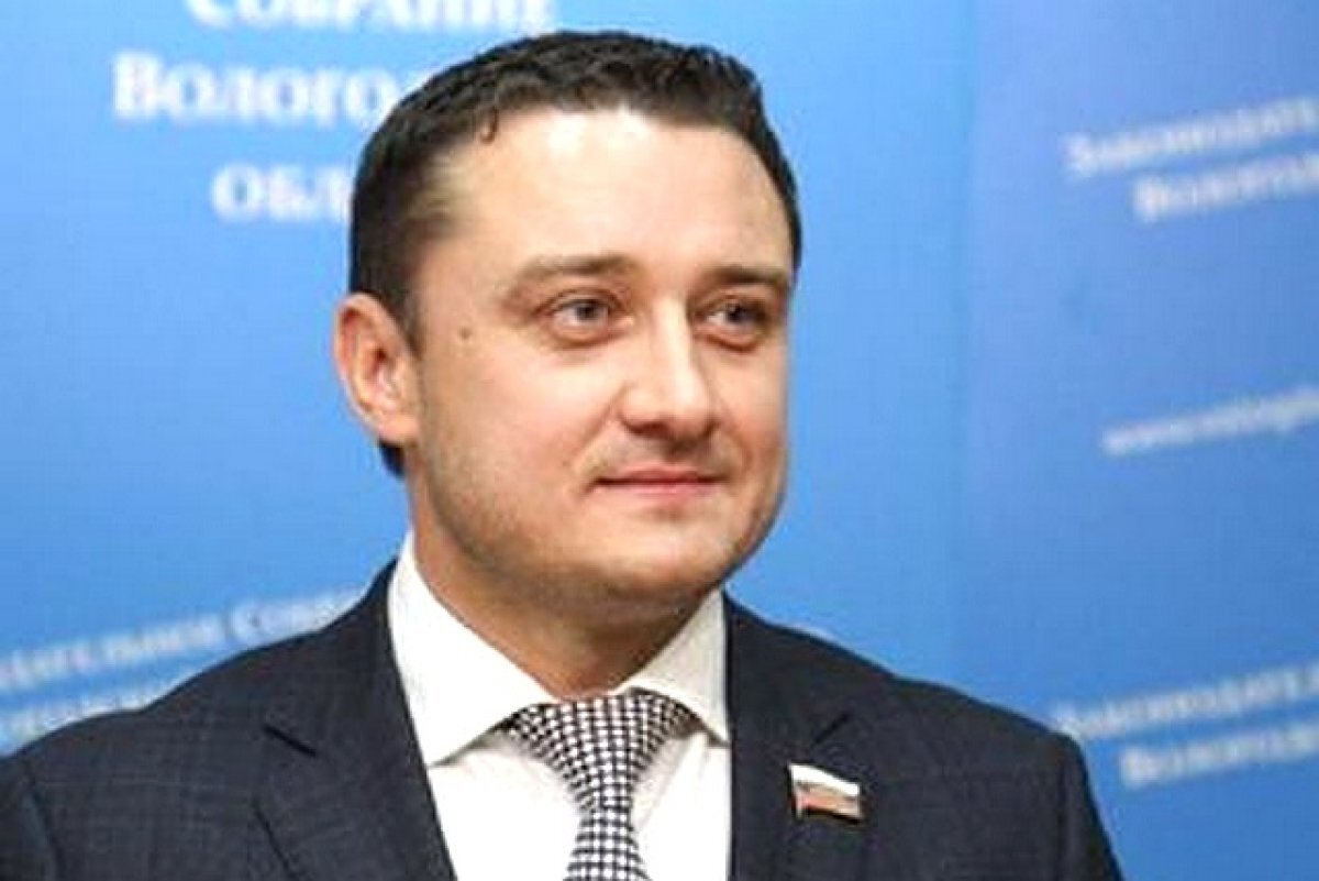    Вологодского депутата исключили из сторонников ЕР после отдыха в Дубае