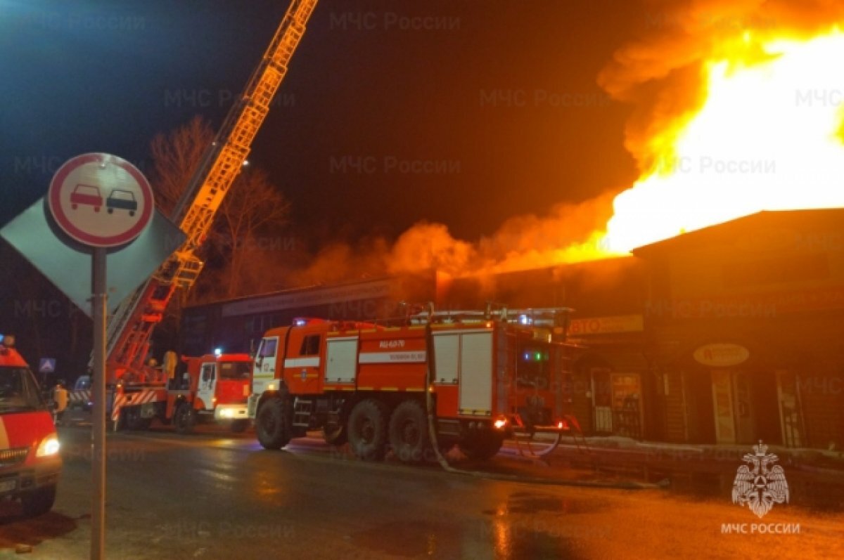    Неизвестные устроили пожар в подъезде дома Петрозаводска