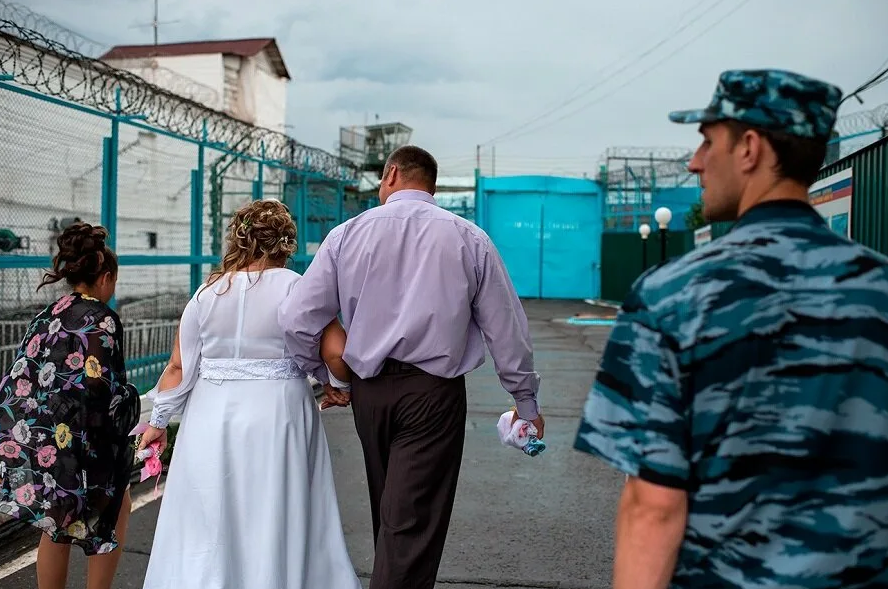 Свадьба в СИЗО. Свадьба в женской колонии. Свадьба в колонии строгого режима.