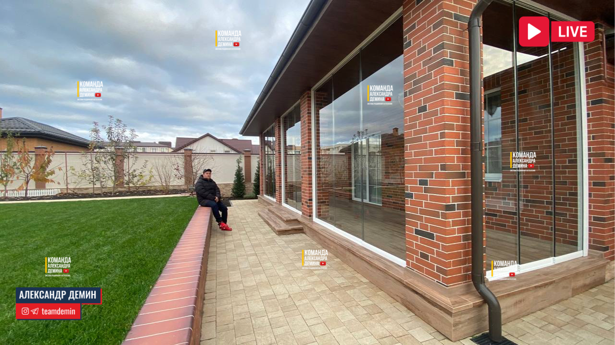 Безрамное остекление террасы