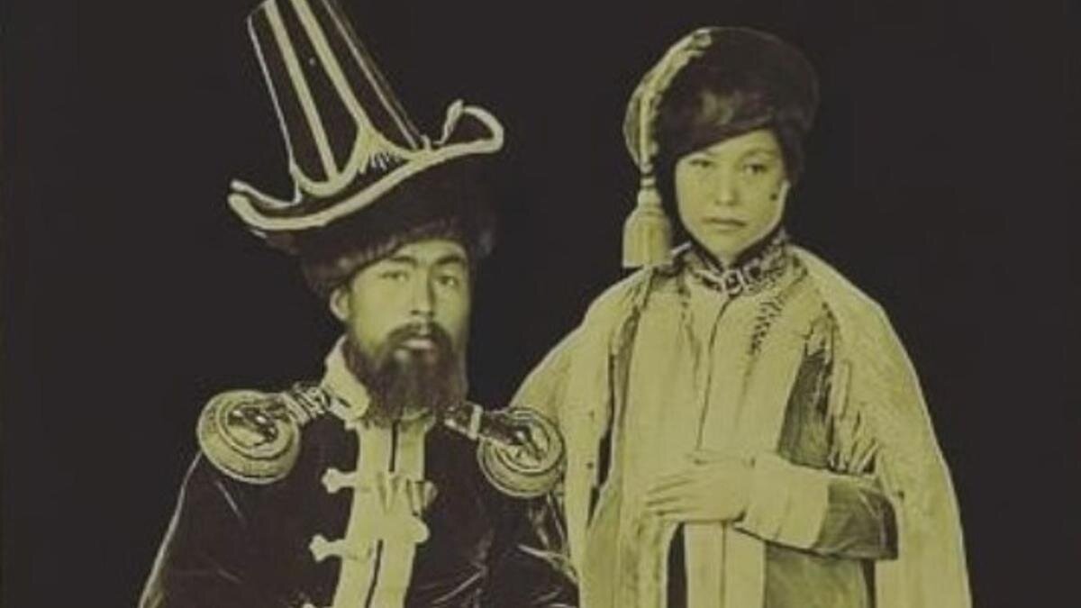    Жангир хан с женой Фатимой:Instagram.com/kazakh_philosophy/