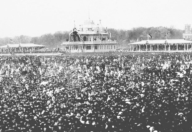 Ходынское поле в Москве во время коронации НиколаяII