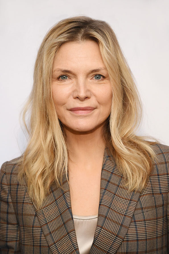 АКТРИСА МИШЕЛЬ ПФАЙФФЕР НА ЦЕРЕМОНИИ WWD BEAUTY INK AWARDS, 2019 