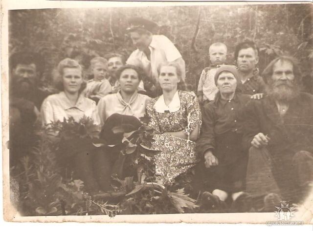 Одна из первых послевоенных фотографий п. Камзас. 1946-1948г.г.?