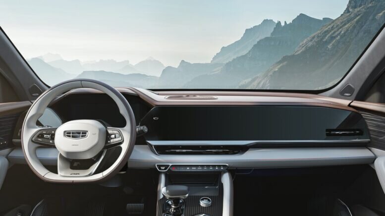 На фото: салон кроссовера Geely Xingyue L (KX11).