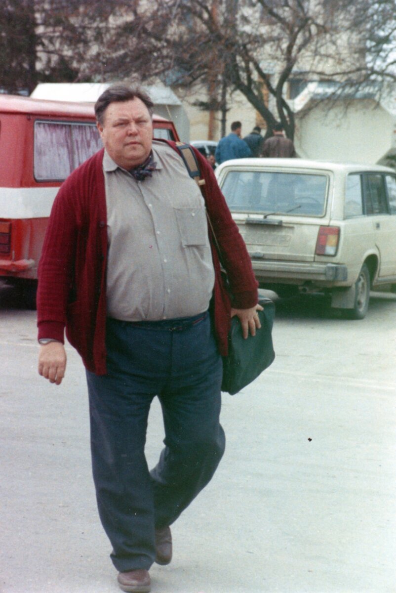 - Кто это меня фотографирует? Точно не журналист! -Здравствуйте, Вячеслав. Мы не ваши...