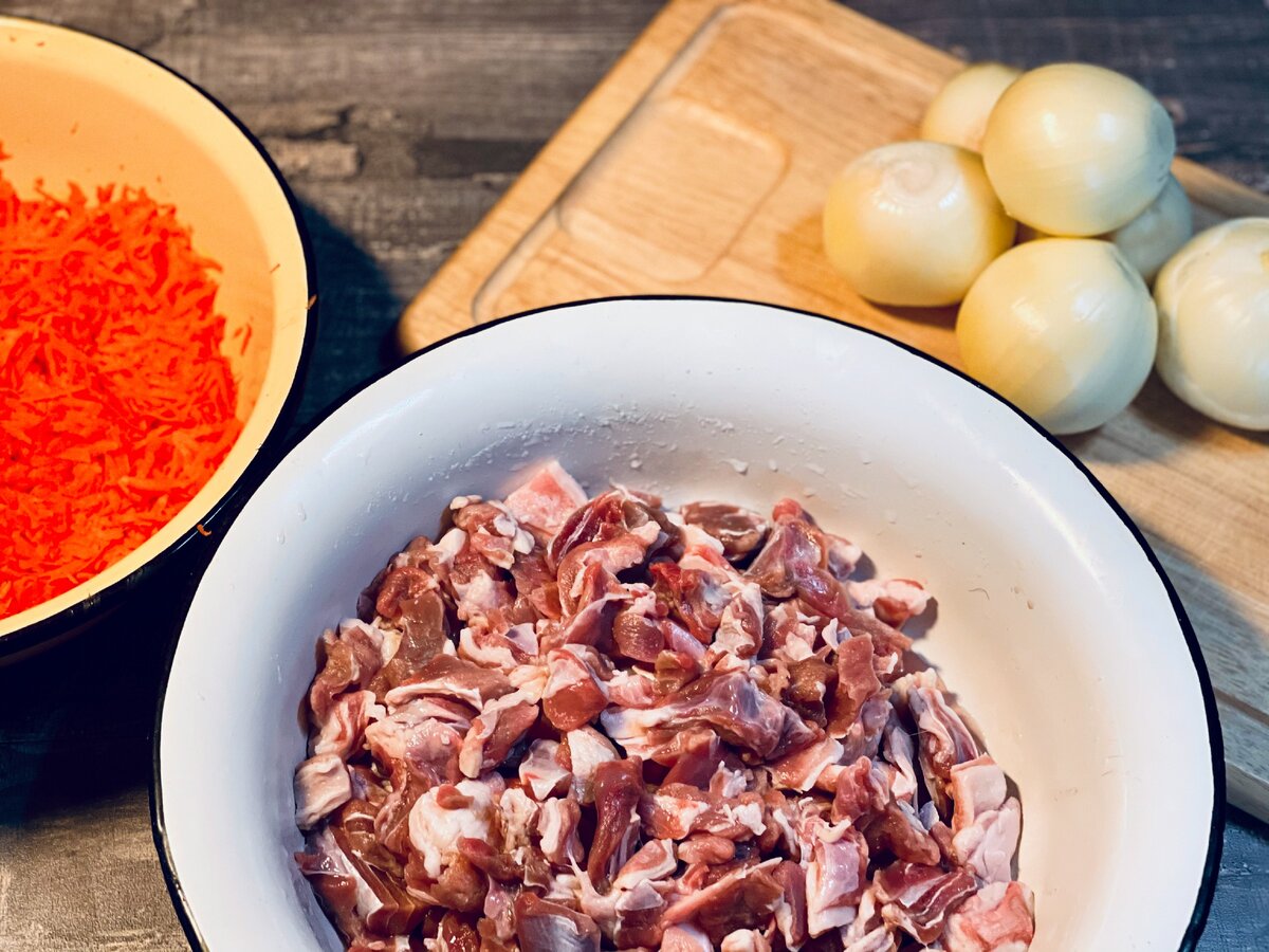 Мясо режу вот на такие кусочки