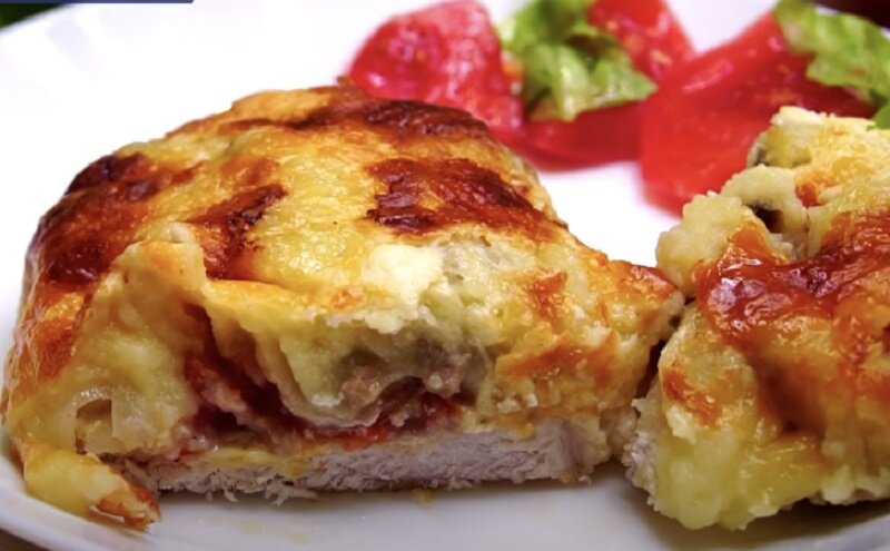 Мясо по французски в духовке из свинины с помидорами и картофелем рецепт с фото пошагово