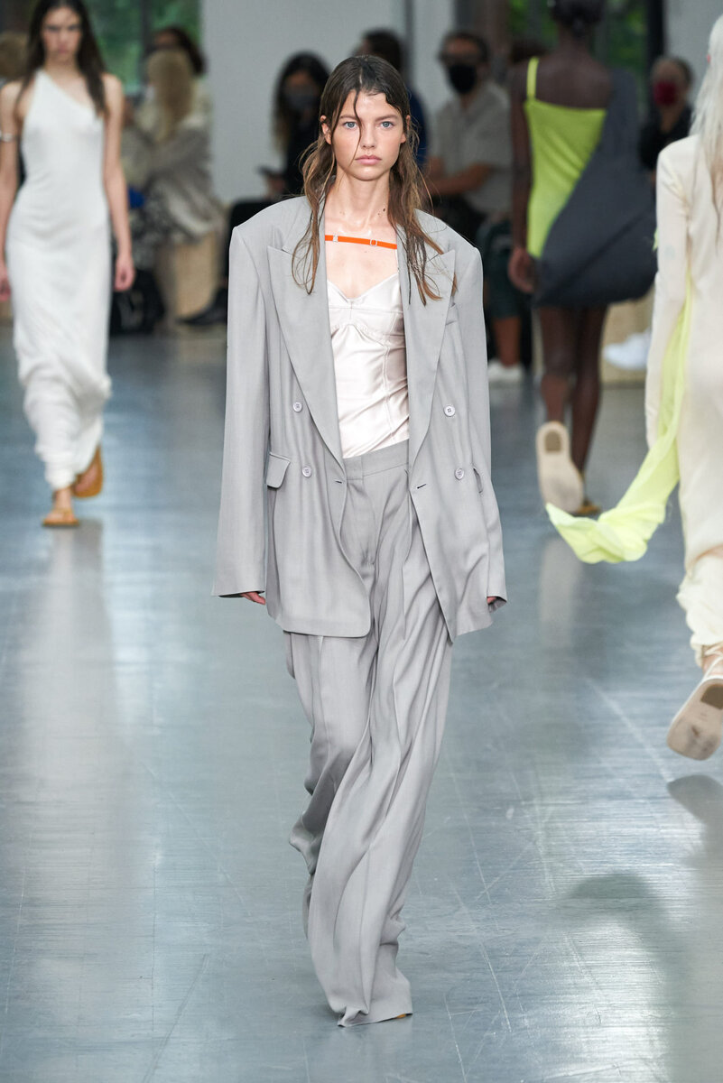 Sportmax. https://www.vogue.ru/