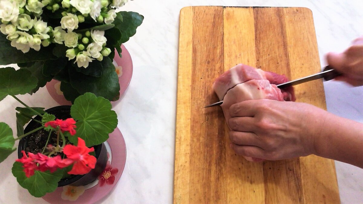 Необычный метод приготовления мяса. Шашлык в банке.