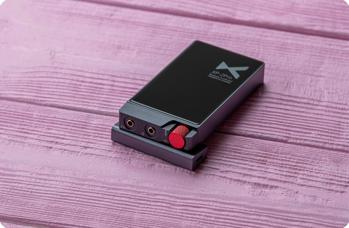 Корпус у xDuoo XP-2 Pro металлический, экрана у устройства нет
