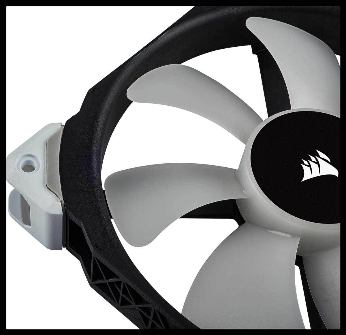 Главной изюминкой данного девайса, является наличие левитации