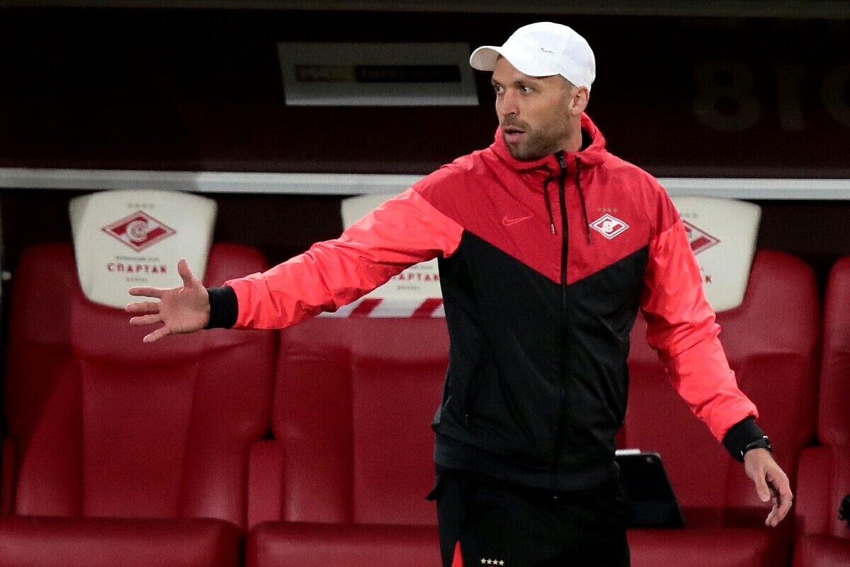 Андреас Хинкель - может он станет заменой Тедеско? Вроде неплохо получается:)