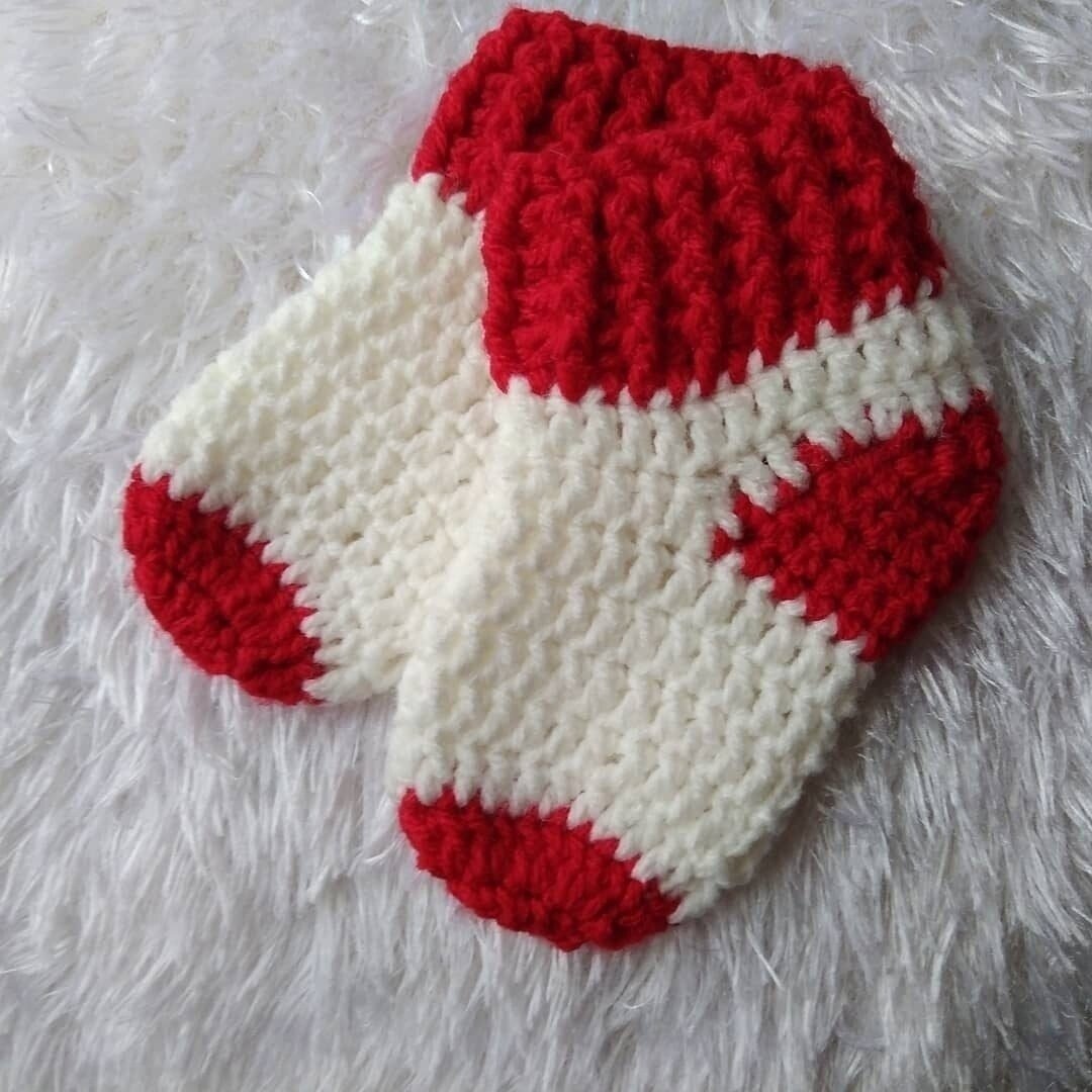 Вот такие замечательные носочки связала для дочери подруги. 