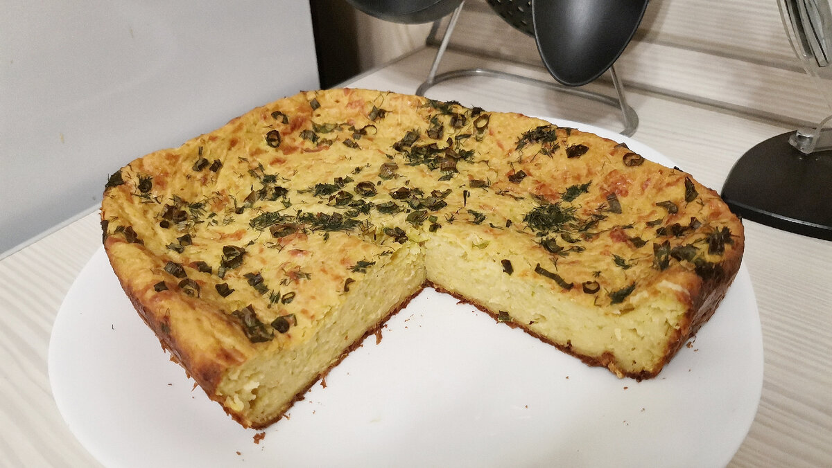 Пирог из кабачков с вишней