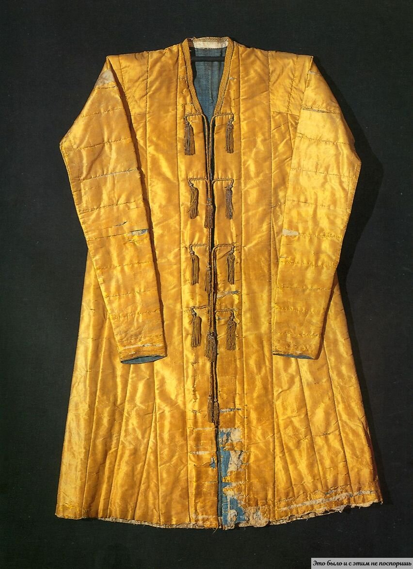 Ферязь https://uk.wikipedia.org/wiki/Файл:Ферязь_Івана_Грозного.jpg 