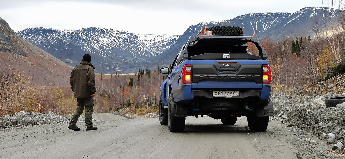 Пикап Тойота Катран КДТ в шинах MAXXIS RAZ