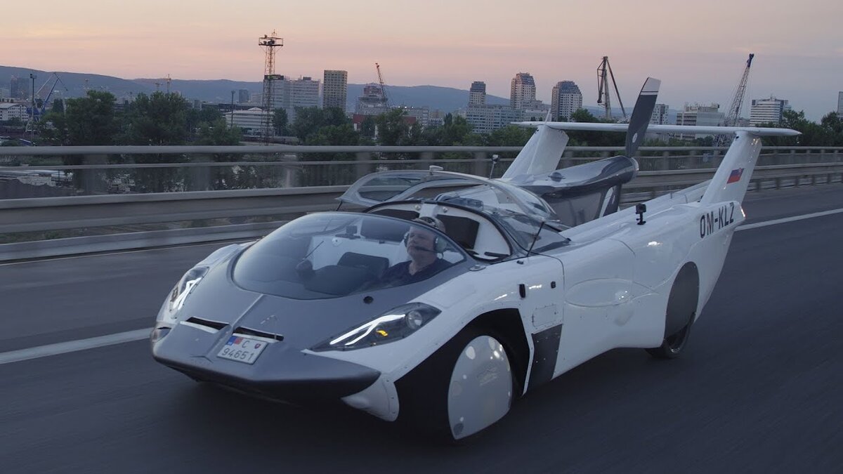 Летающий автомобиль 2022