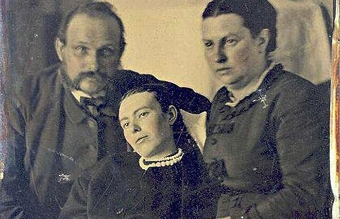 Посмертные фотографии викторианской эпохи. Последнее фото с дочерью
