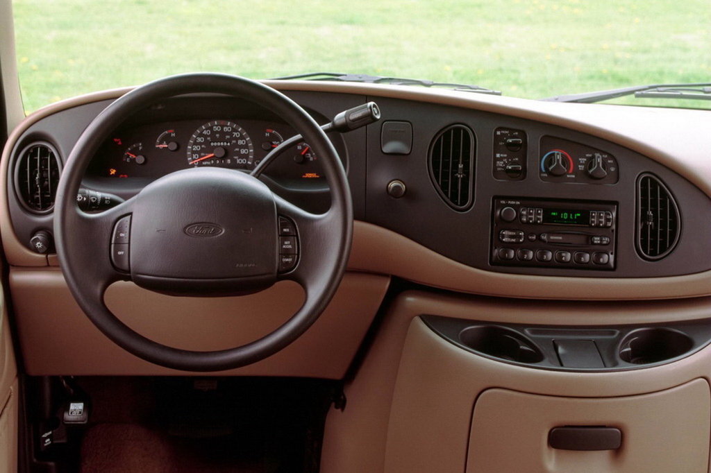 Ford e Series Salon