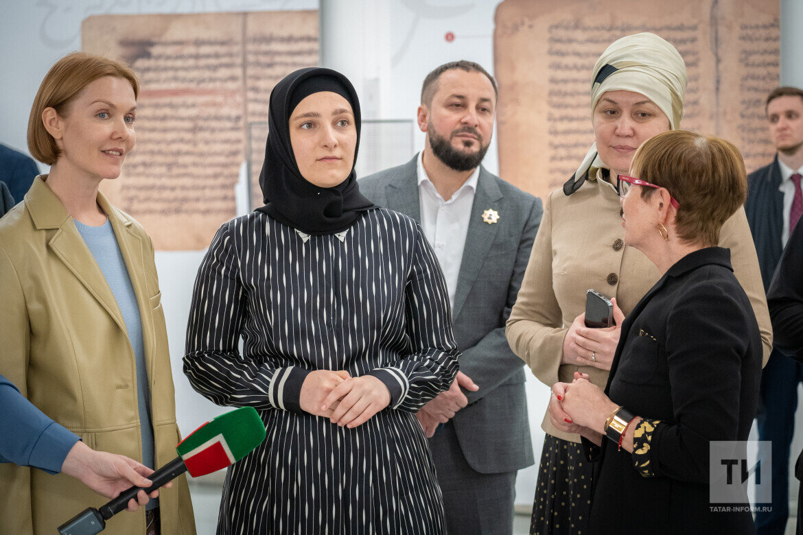 Визит в Казань, по сути, первый выезд Кадыровой в качестве чиновника и официального представителя Чечни за пределы регионаФото: © Владимир Васильев / «Татар-информ»