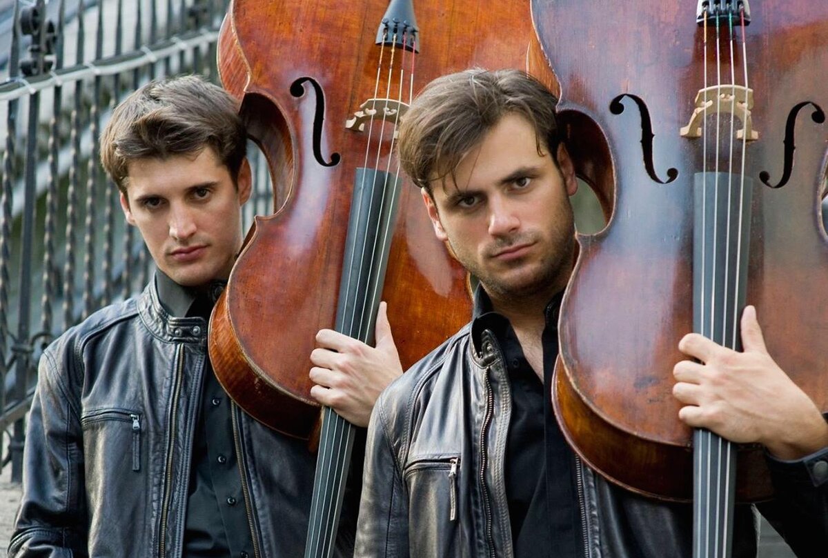 Виолончель слушать. Дуэт виолончелистов 2cellos. Дуэт 2 Cellos. Хорватский дуэт виолончелистов Луки Шулича и Степана Хаусера. Лука Шулич и Степан Хаузер.