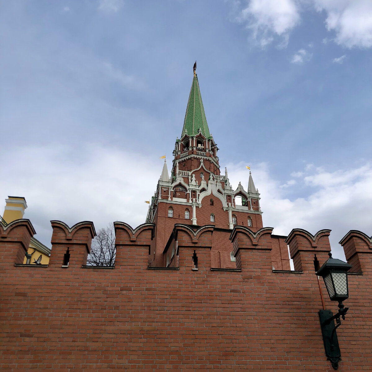 Зубцы крепости 