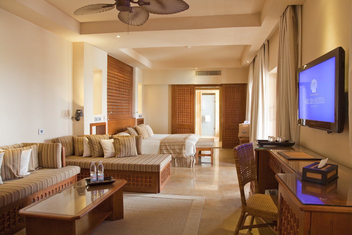 Grand waterworld makadi resort. Sunwing Waterworld Makadi 5 номера. Grand Makadi 5* номера. Grand Makadi 5* отель номера. Отель Grand Waterworld Makadi 5 Room Junior Suite.